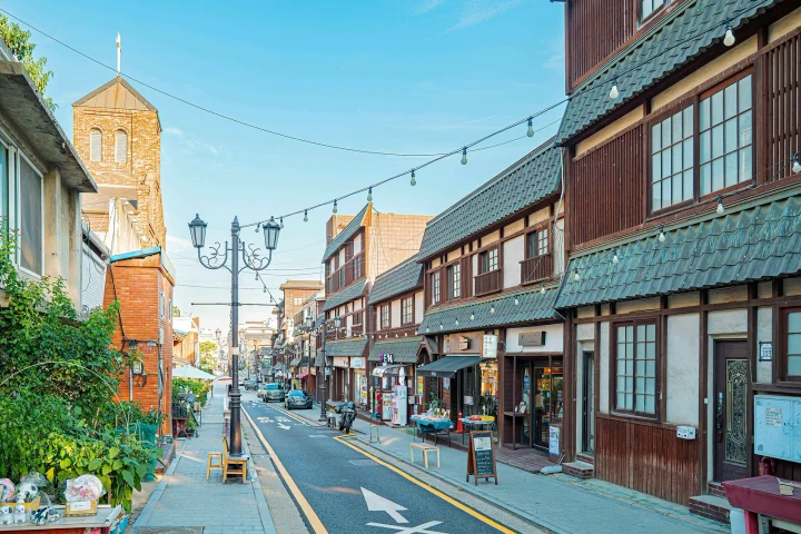 港が開いたあと、都市の時間が重なっていった場所。仁川開港場を歩きます。
