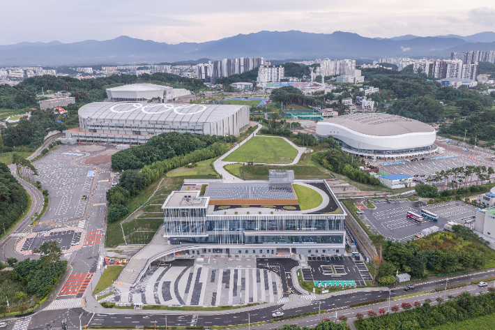 강릉컨벤션센터 전경과 올림픽파크 경기장 항공 사진